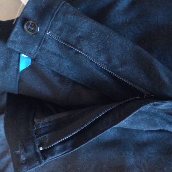 Nygard Sport Size 8 Black Pants Pretty Embossed Floral Women's 'Pants New W Tag - Picture 7 of 7